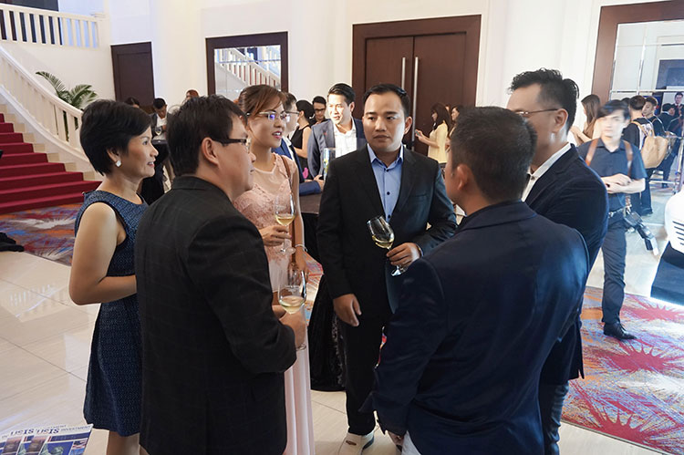 CEO Night lần này được tổ chức tại Riverside Palace Tp.HCM nhằm vinh danh các CEO ưu tú là những Giám đốc và Nhà quản lý cấp cao của các tập đoàn kinh tế trên khắp cả nước